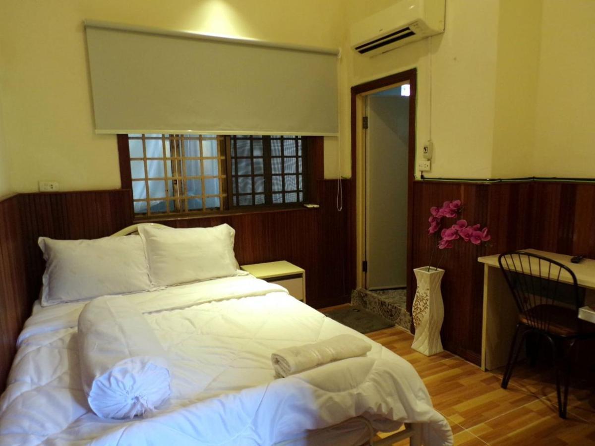 Dimocrata Apartamento Phnom Penh Exterior foto