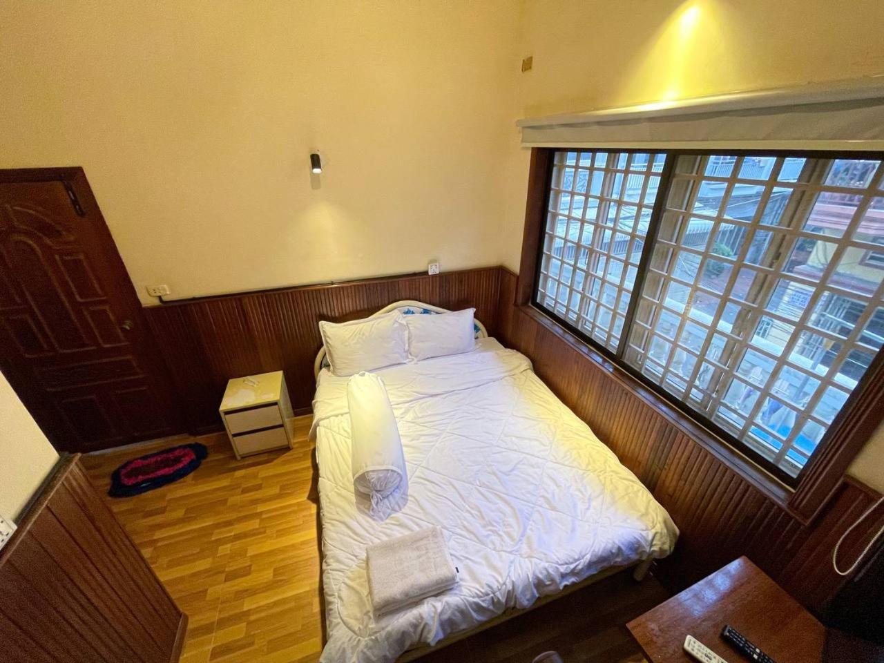 Dimocrata Apartamento Phnom Penh Exterior foto